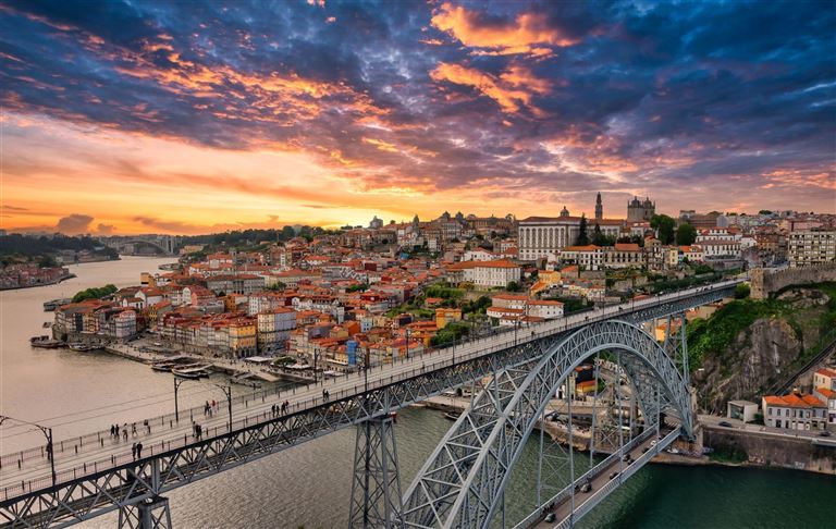 Städtehighlights in Porto und Lissabon ©Armando Oliveira/istock